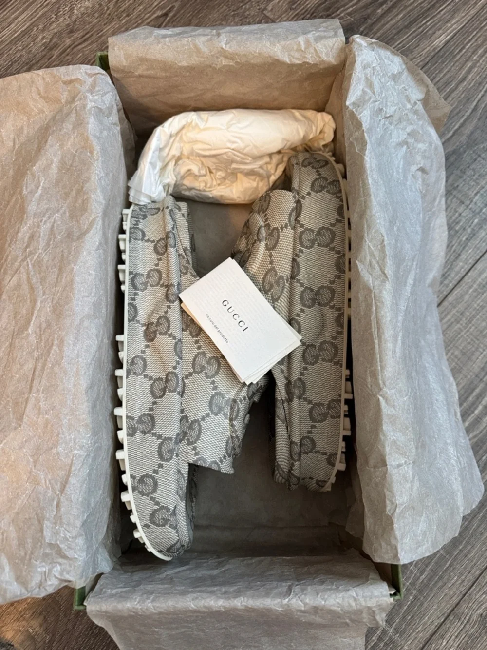 Gucci Beige and Grey GG Slide Sandals - Picture 8 of 10